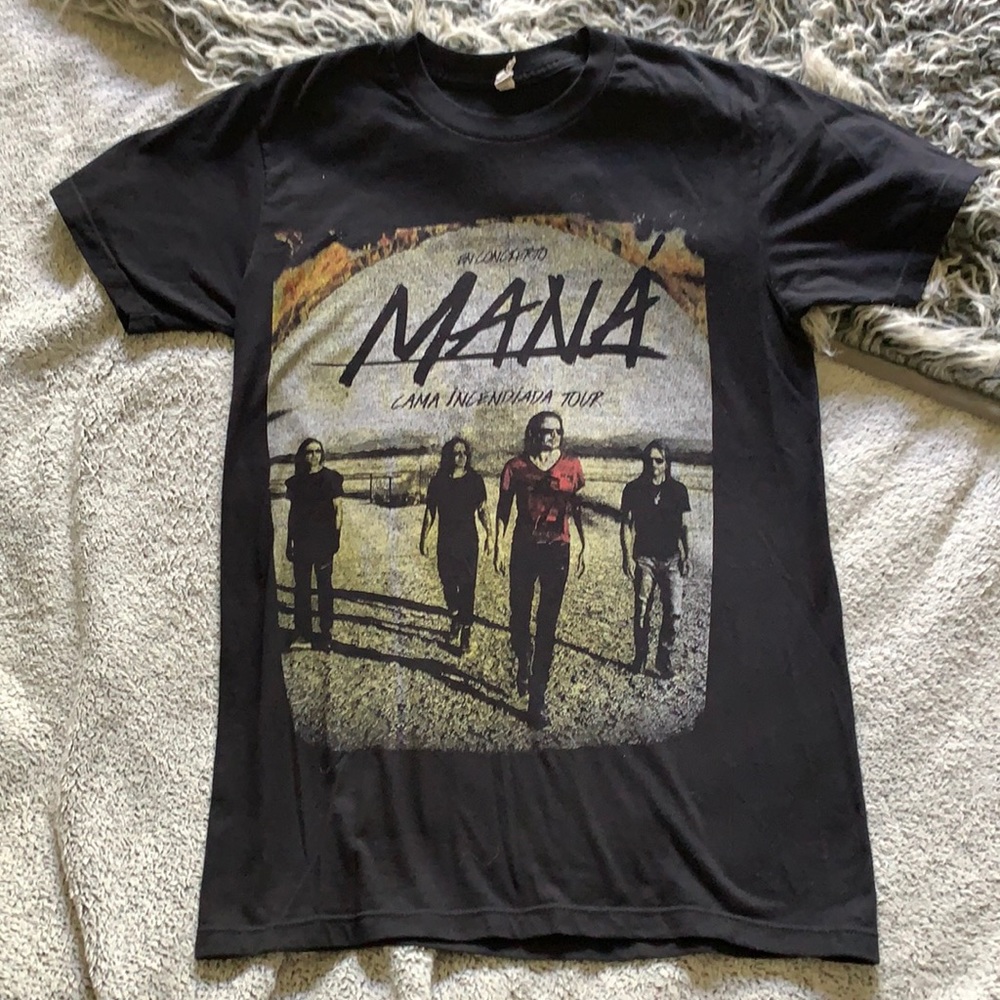 Mana concert tee